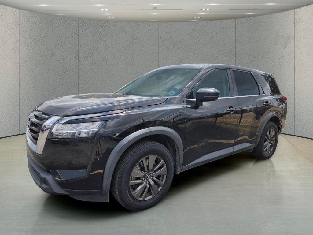 2022 Nissan Pathfinder S