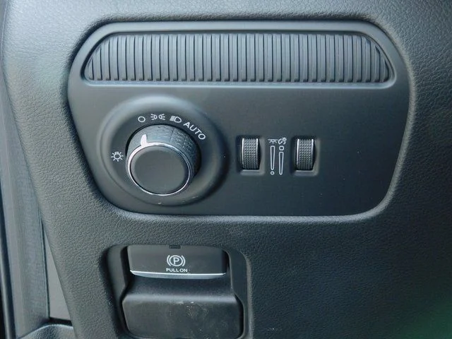 New 2026 High Gloss Black Exterior Paint Jeep Limited Altitude image 21