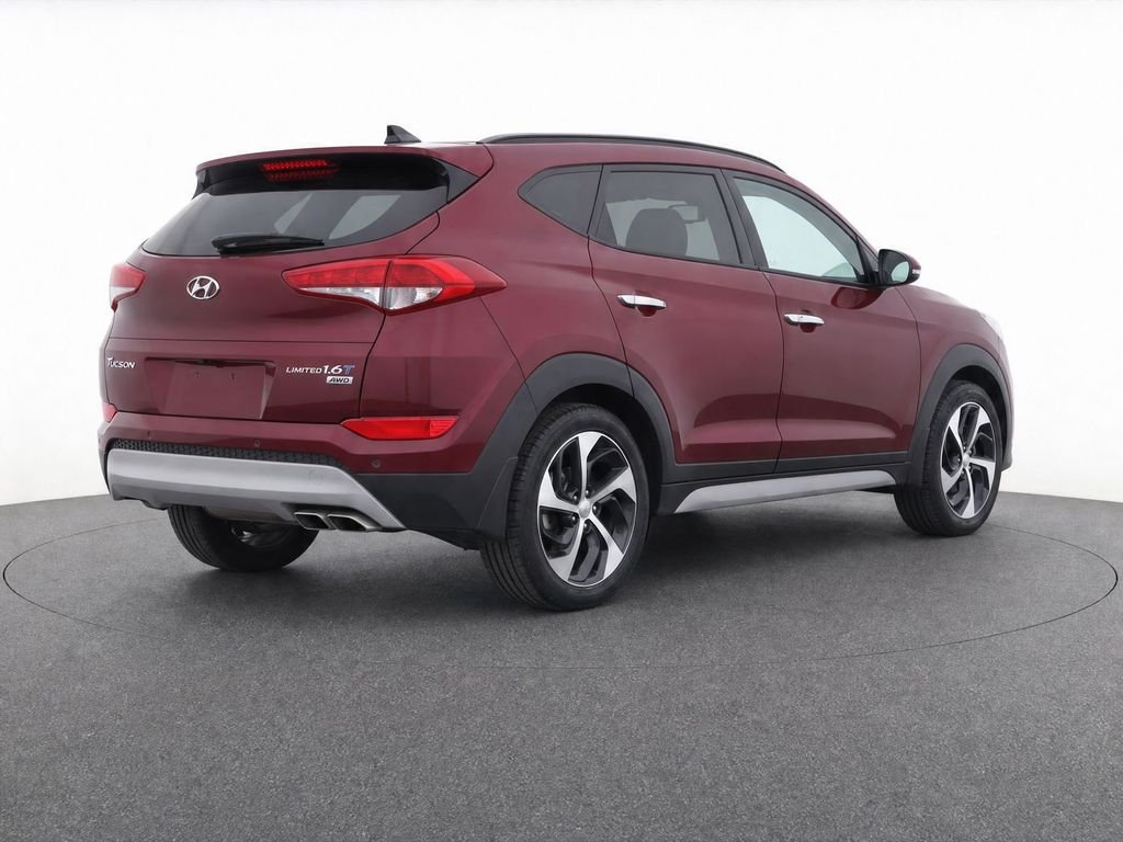 Used 2018 Red Hyundai Limited image 4