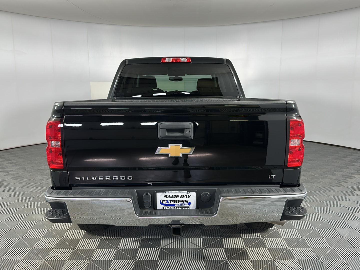 Used 2018 Black Chevrolet LT image 11