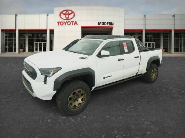 2026 Toyota Tacoma i-FORCE MAX Trailhunter
