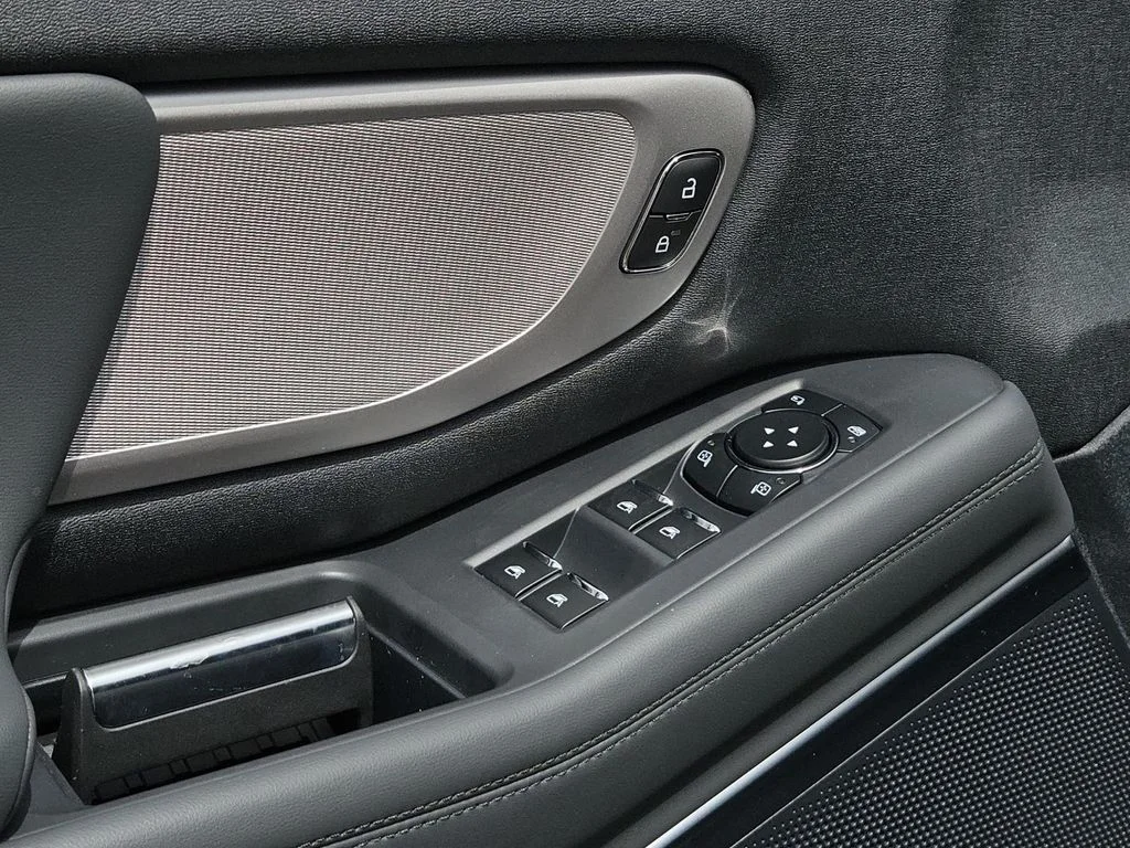 New 2026 Agate Black Metallic Ford Active image 26