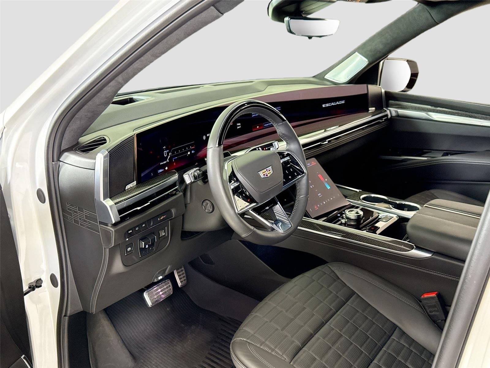 Used 2025 Crystal White Tricoat Cadillac AWD V-Series | Rear TVs | Super Cruise image 15