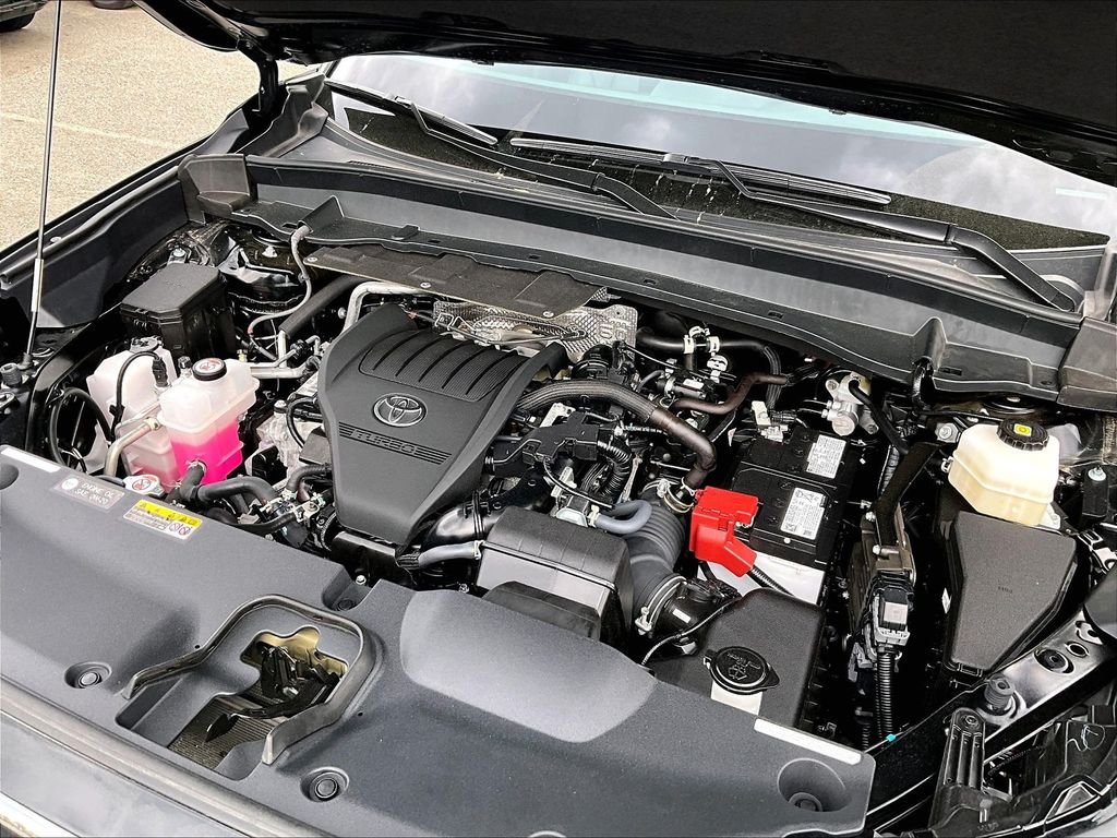 Used 2025 Black Toyota XLE image 36