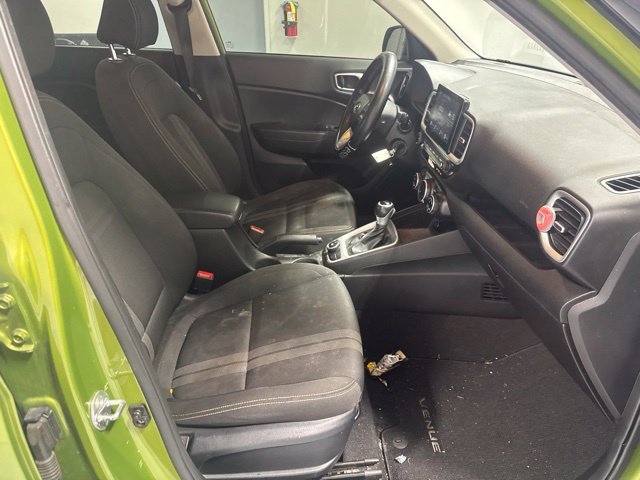 Used 2023 Green Hyundai SEL image 23