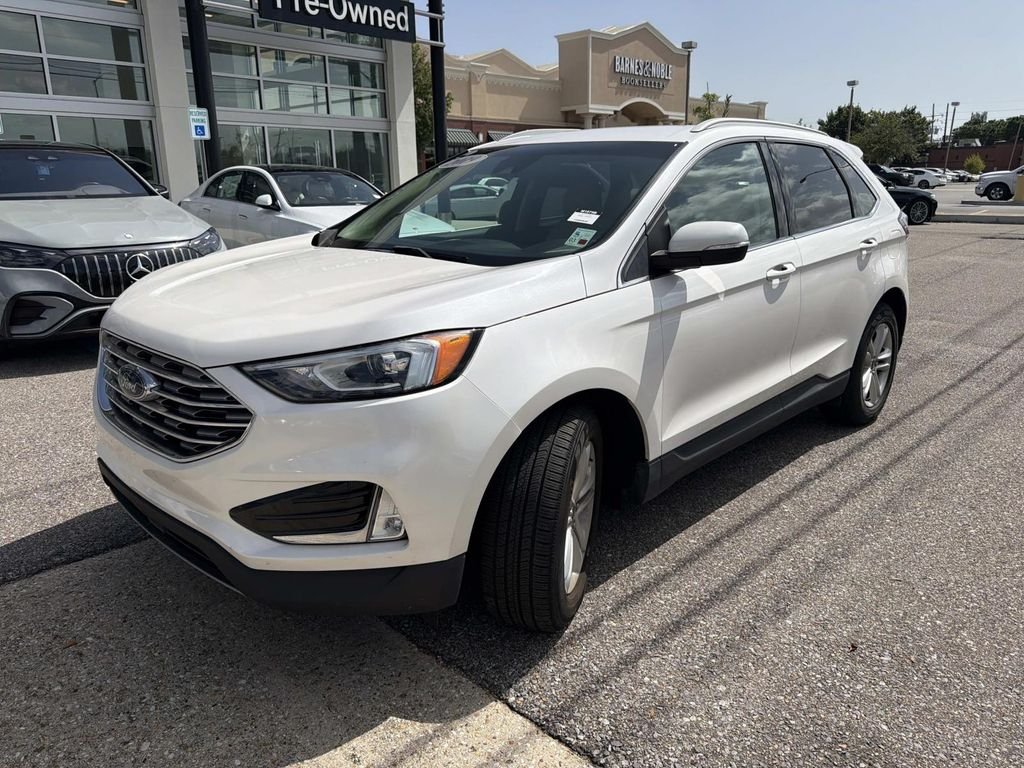 Used 2019 White Ford SEL image 3