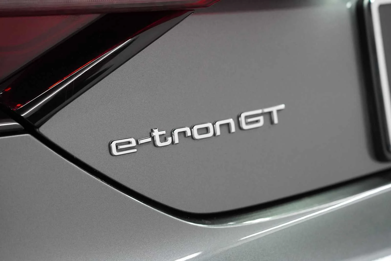 Used 2023 Daytona Gray Pearl Effect Audi Premium Plus image 9