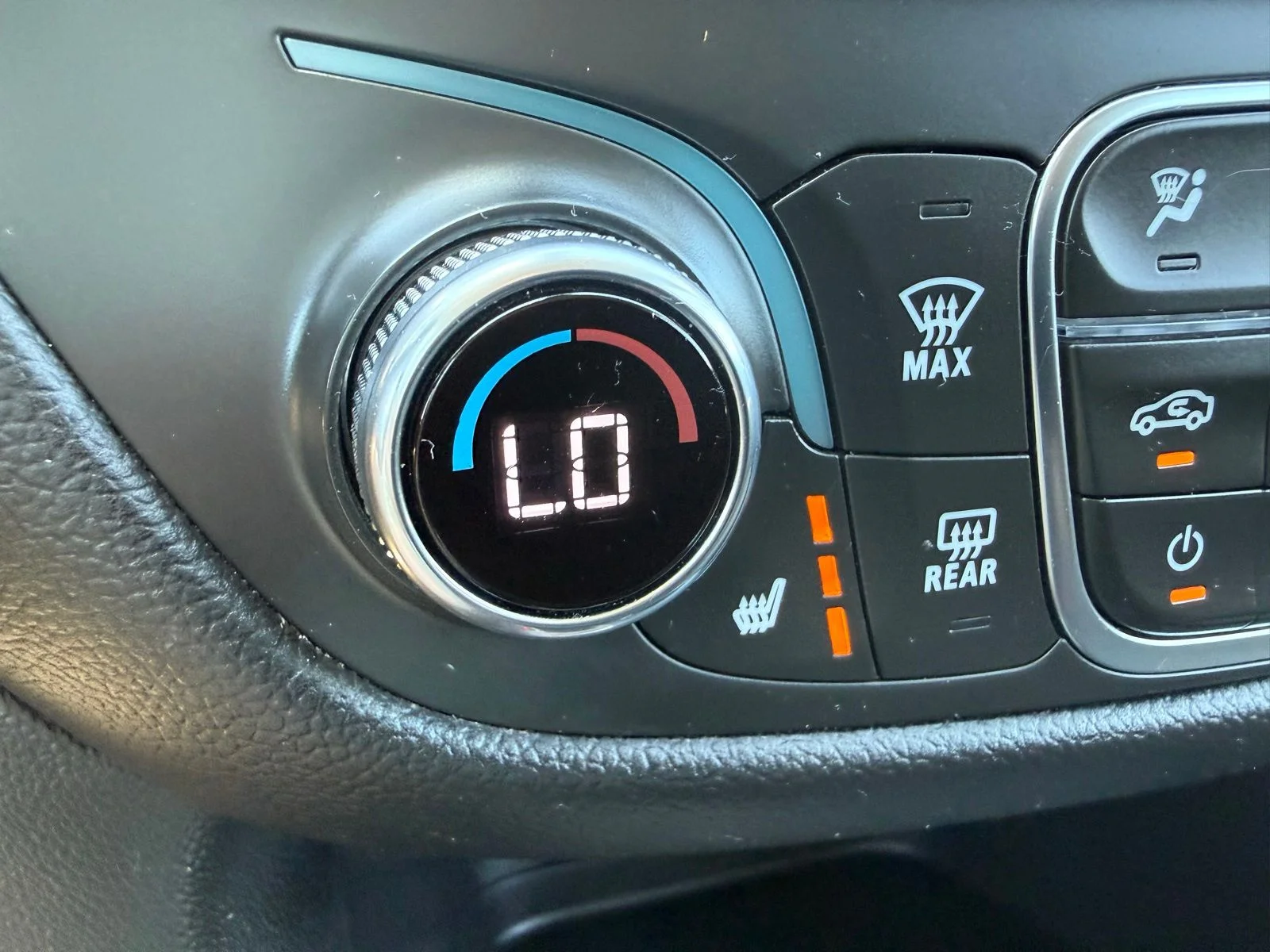 2024 Chevrolet Equinox LT - Photo 26