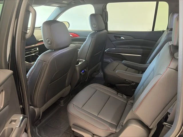 2026 Chevrolet Traverse Z71 - Photo 12
