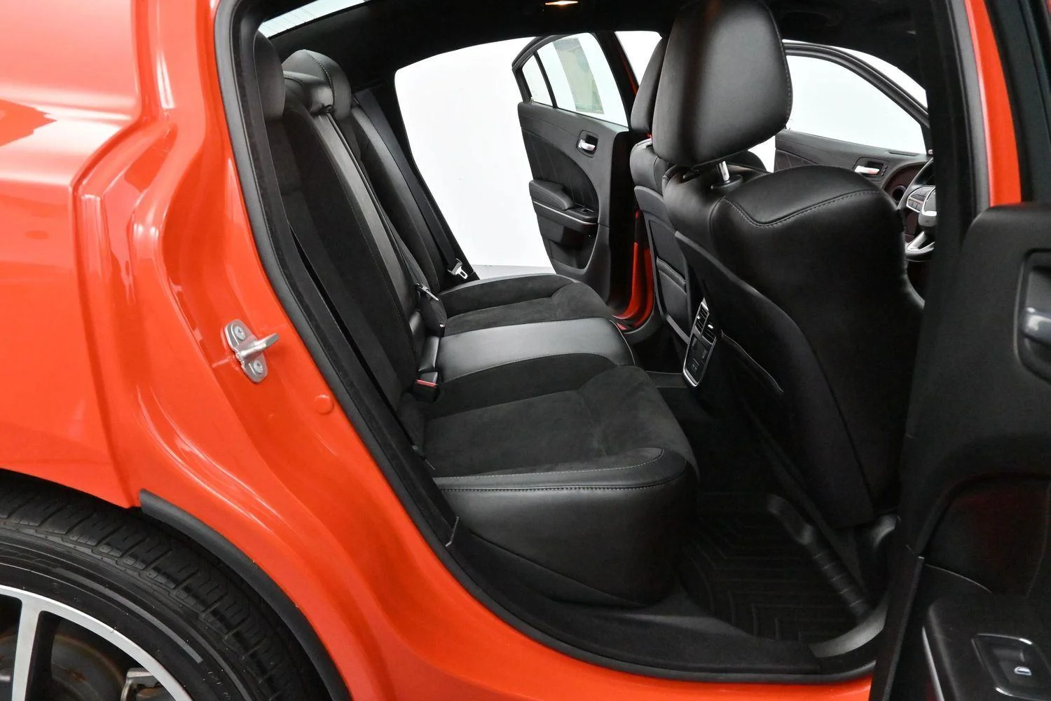 Used 2021 Go Mango Dodge R/T image 30