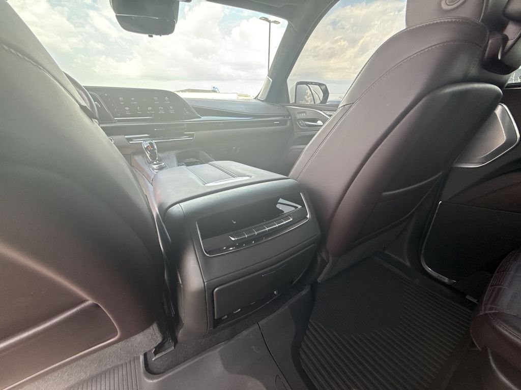 Used 2023 White Cadillac V-Series image 20