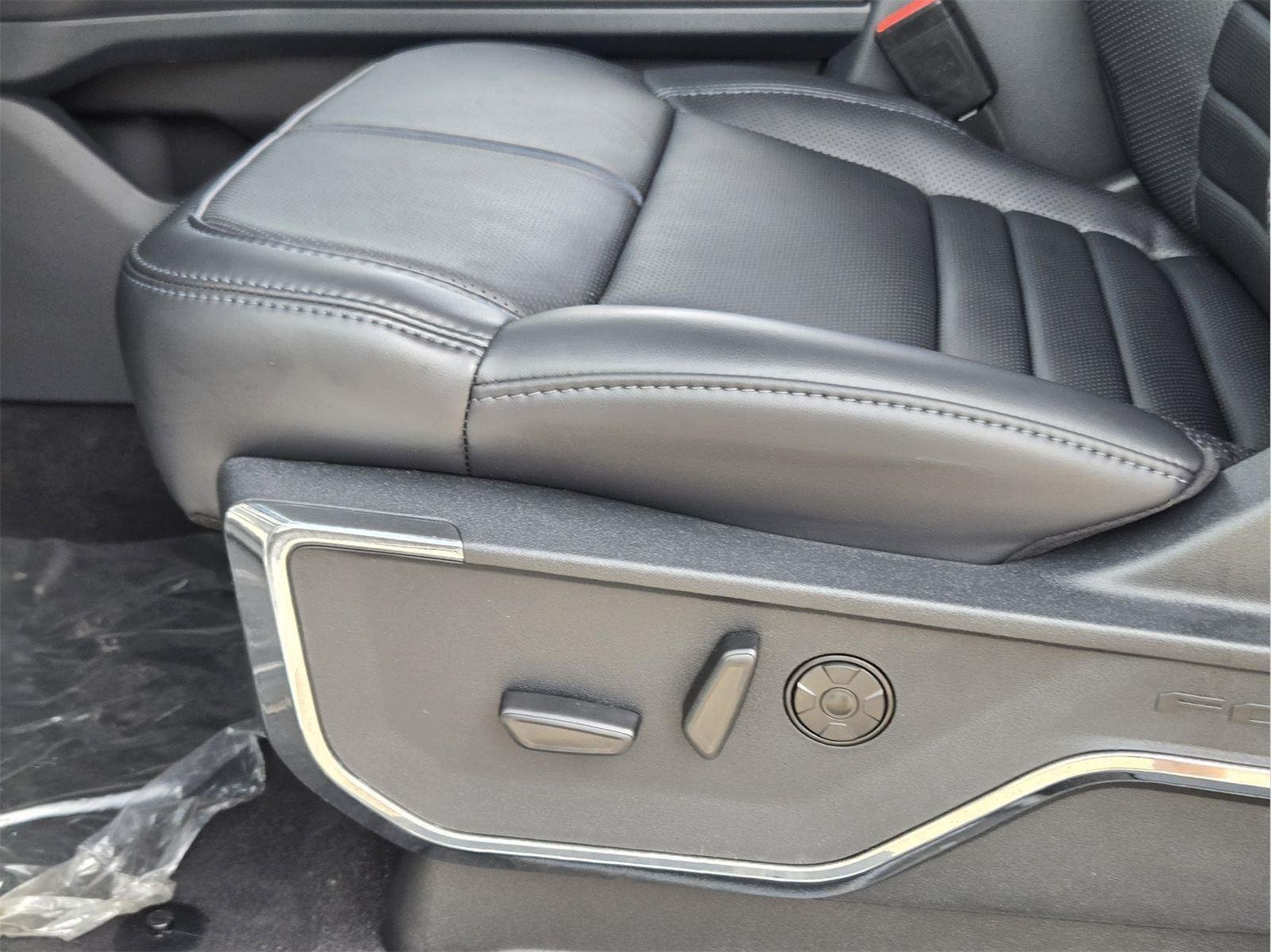 New 2026 Star White Metallic Tri-Coat Ford F-250® Platinum® image 16