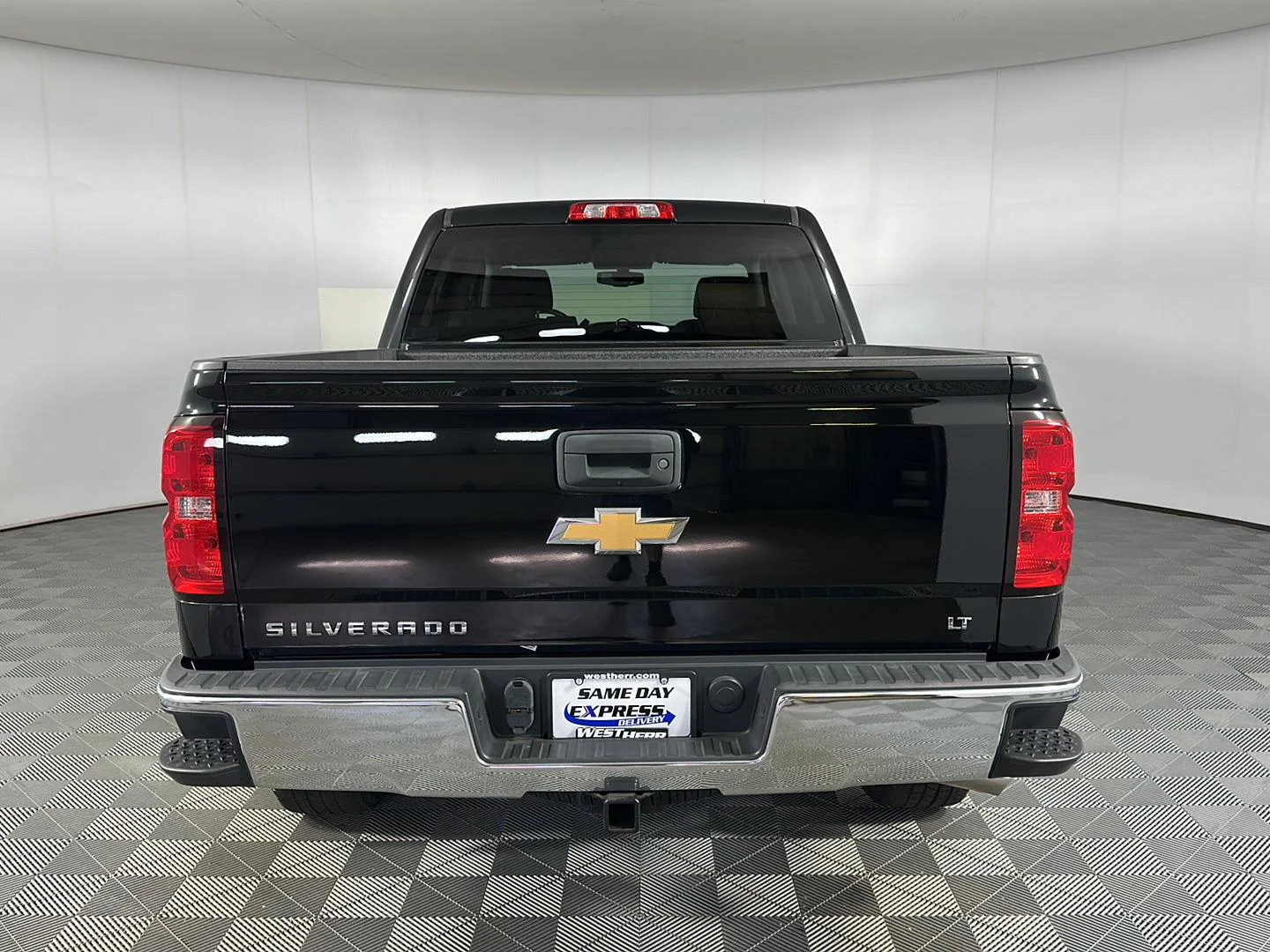 Used 2018 Black Chevrolet LT image 11