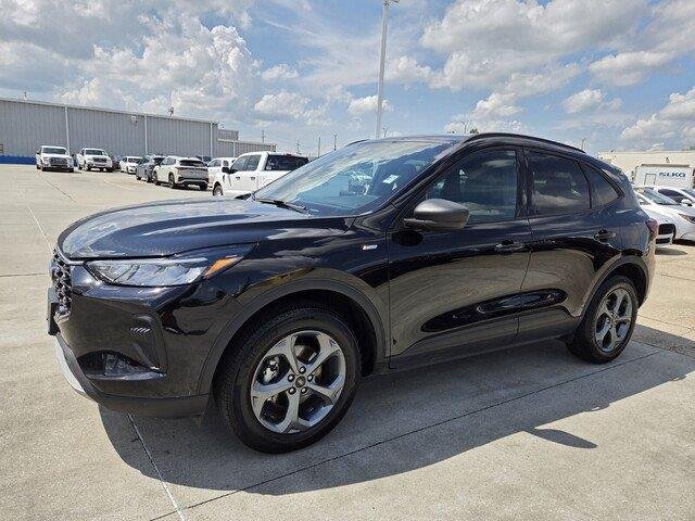 Used 2025 Agate Black Metallic Ford ST-Line image 9