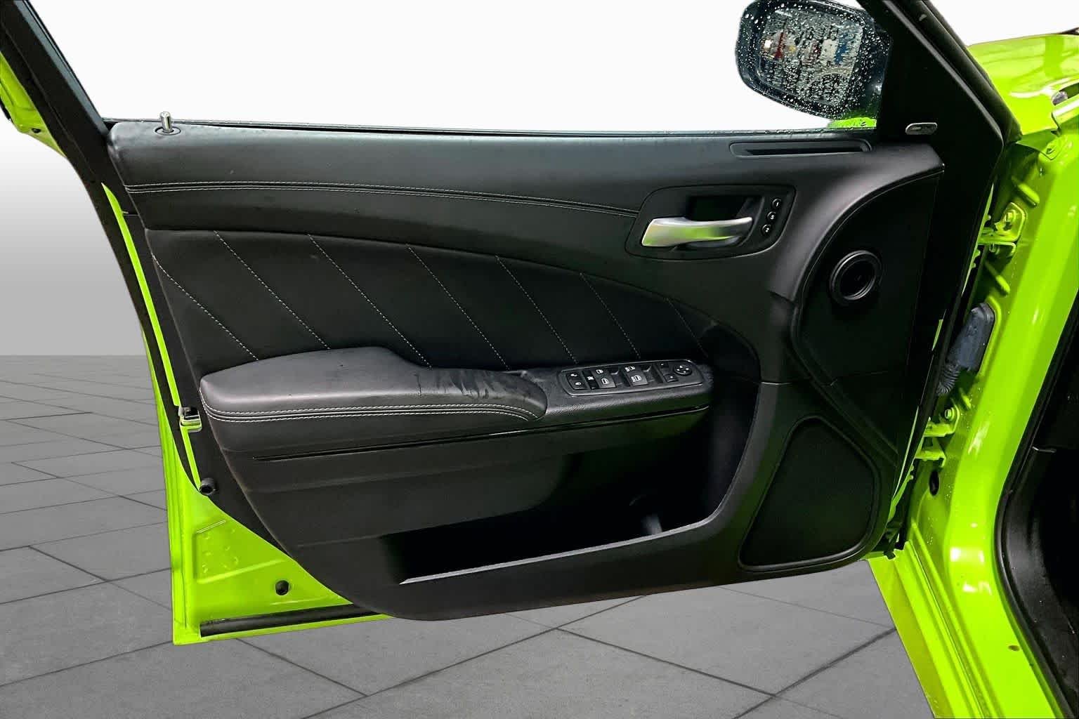 Used 2023 Sublime Metallic Clearcoat Dodge R/T image 21