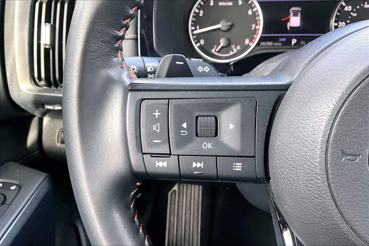 Used 2024 Glacier White Nissan Rock Creek image 22