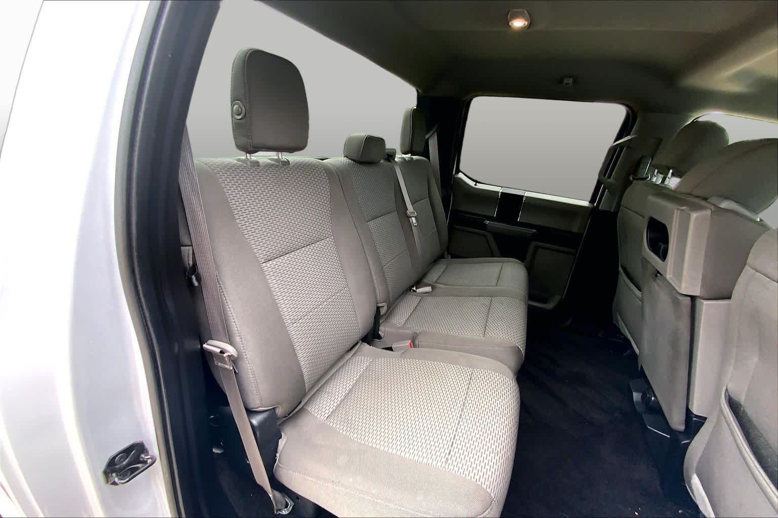 Used 2018 Oxford White Ford XLT image 20