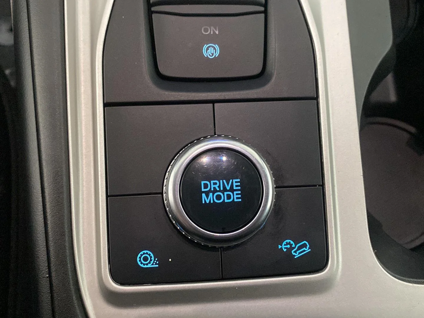 Used 2022 Carbonized Gray Ford XLT image 10