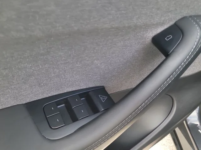 Used 2026  Tesla Long Range image 18