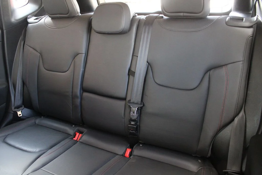 Used 2016 Black Jeep Trailhawk image 20