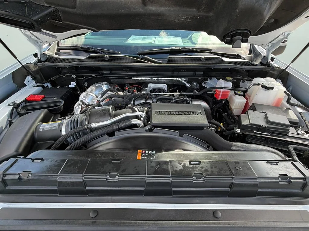 Used 2026 Summit White Chevrolet LT image 50