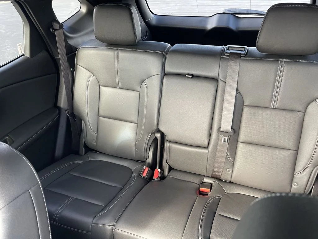 Used 2023 White Chevrolet LT image 25