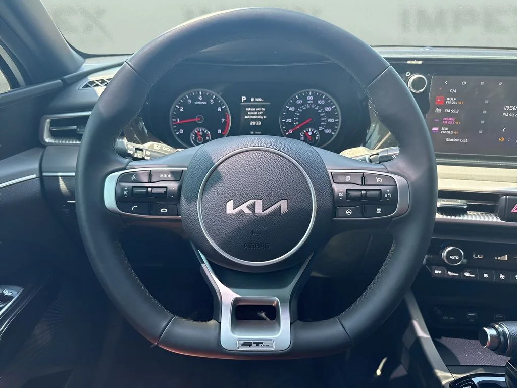 Used 2024 White Kia GT-Line image 13