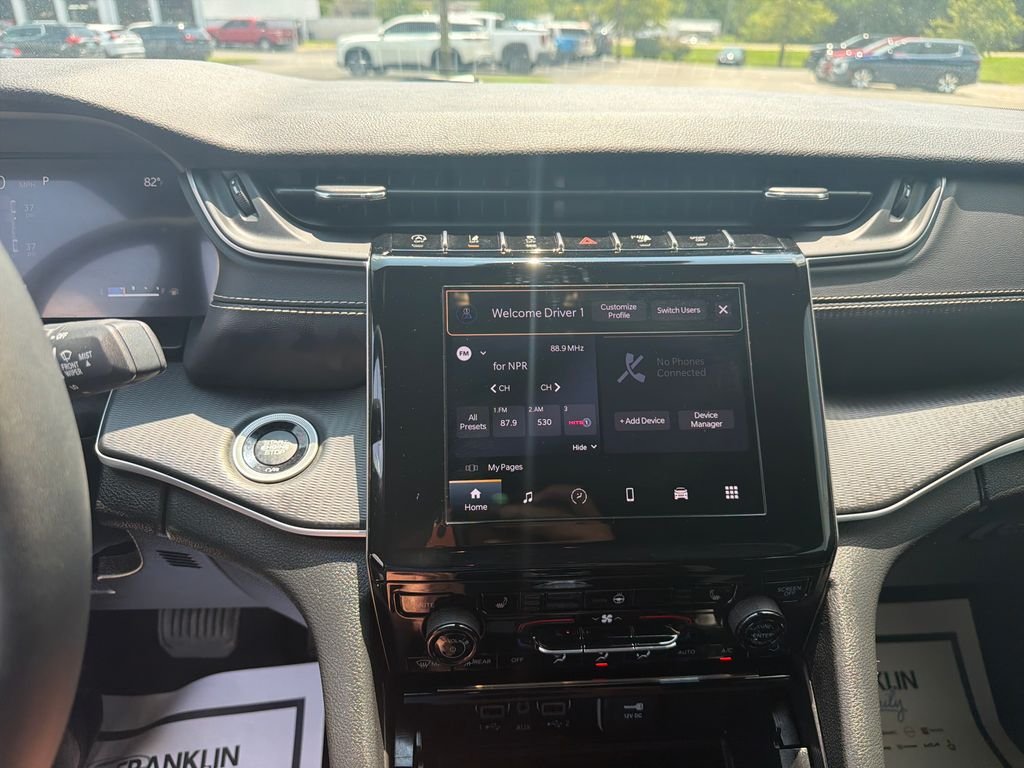 Used 2023 Gray Jeep Altitude X image 21