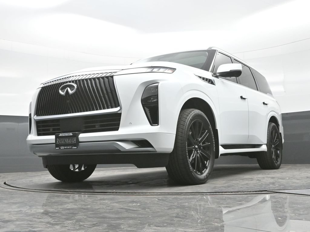 New 2026 RADIANT WHITE INFINITI Luxe 4WD image 32