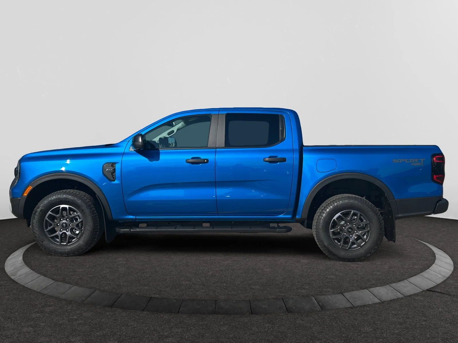 New 2026 Velocity Blue Metallic Ford XLT image 2