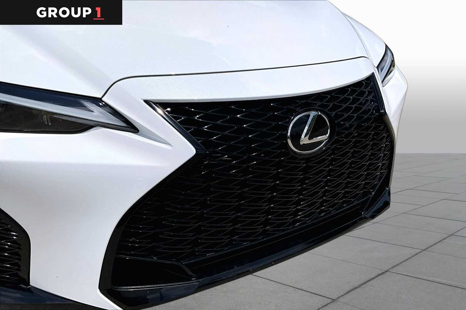 Used 2025 Ultra White Lexus F SPORT Design image 28