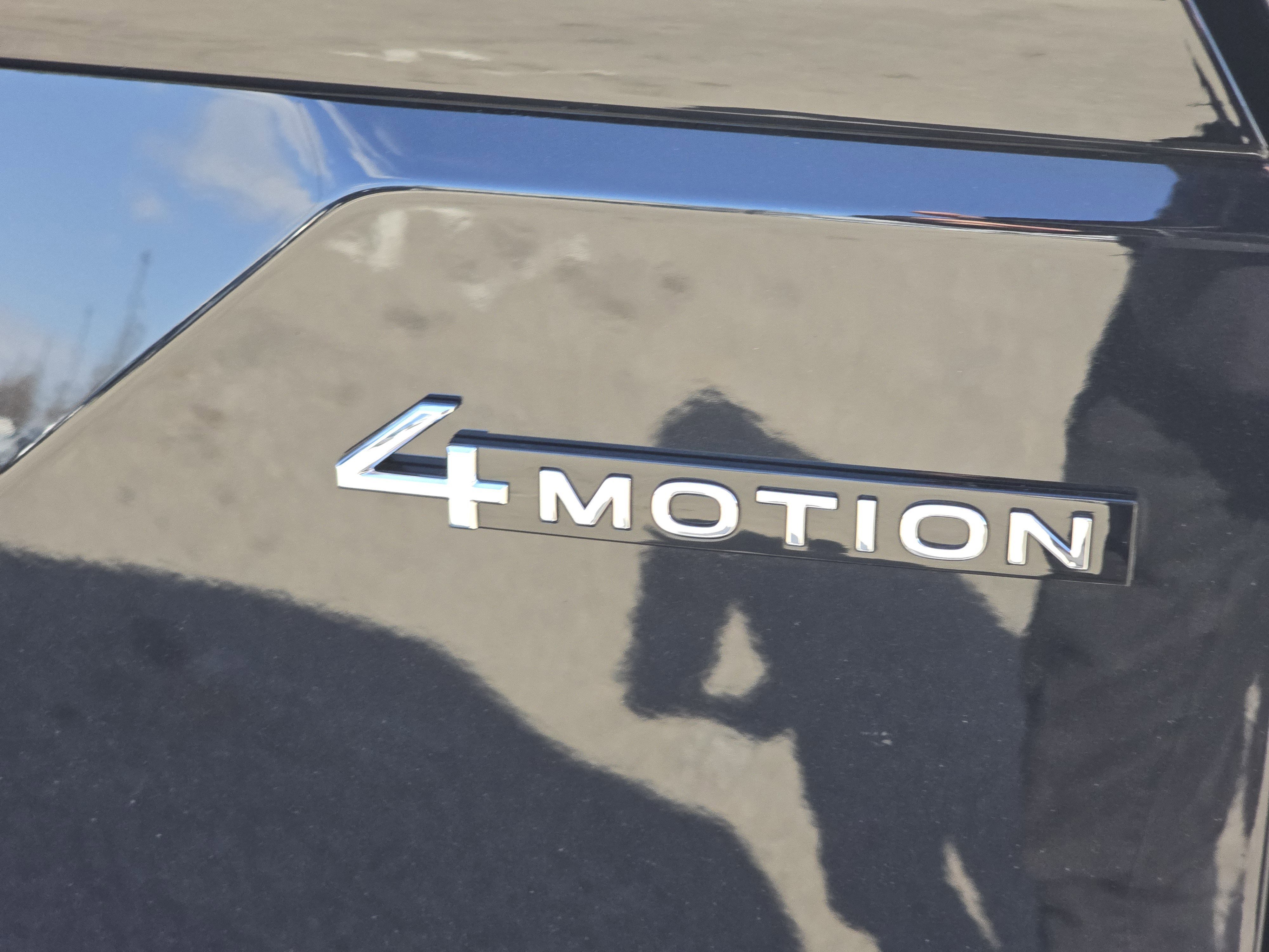 New 2026 Deep Black Pearl Volkswagen 2.0T Peak Edition image 15