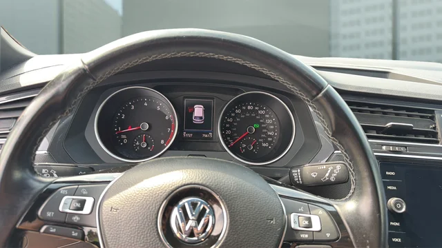Used 2020 White Volkswagen 2.0T SE R-Line Black image 22