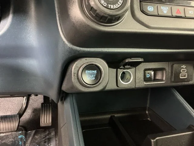 Used 2026 White Ford Lariat image 26
