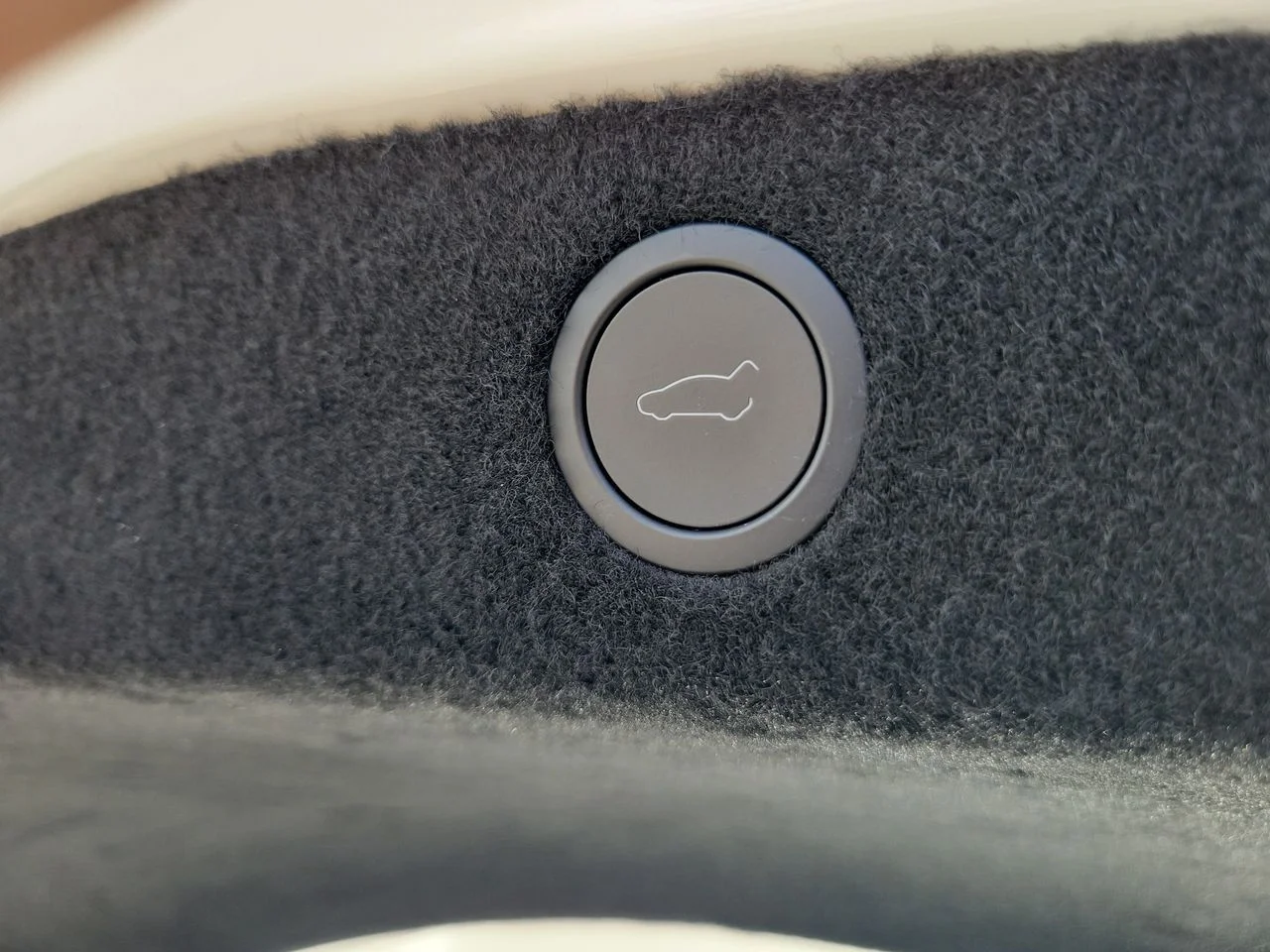 Used 2024 White Tesla Base image 9