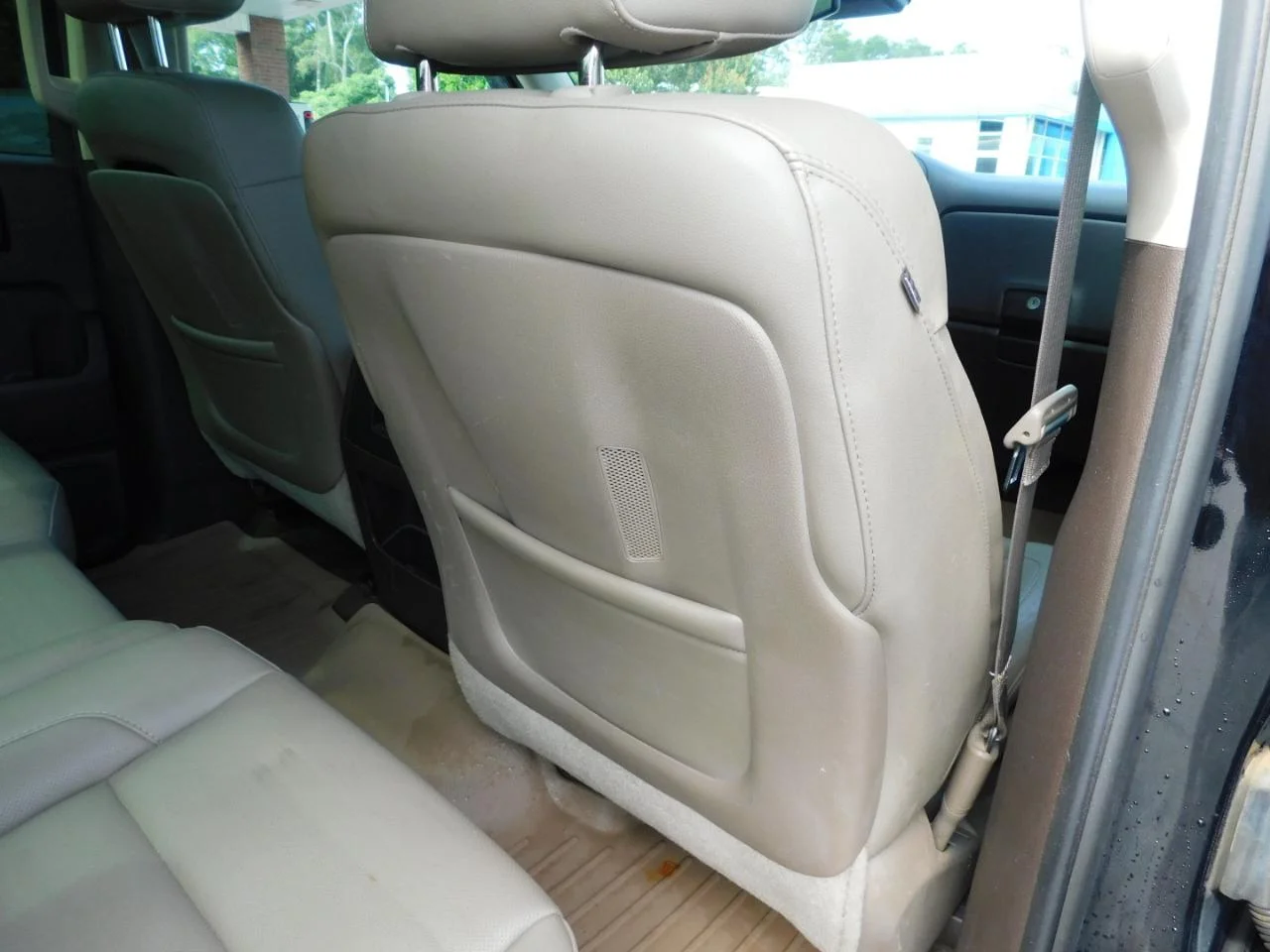 Used 2014 Black GMC 4WD Crew Cab 143.5 in SLT image 14