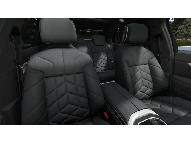 New 2026 Mineral White Metallic BMW 760i xDrive image 11