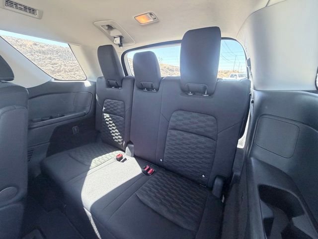 2024 Nissan Pathfinder SV - Photo 25