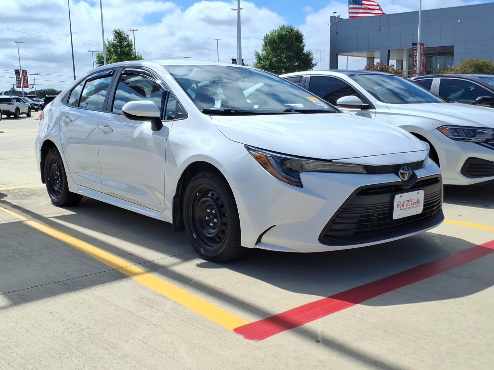 Used 2024 ICE CAP Toyota LE image 3