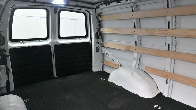 Used 2025 White GMC Work Van image 11