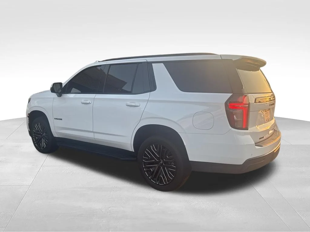 Used 2023 White Chevrolet RST image 3