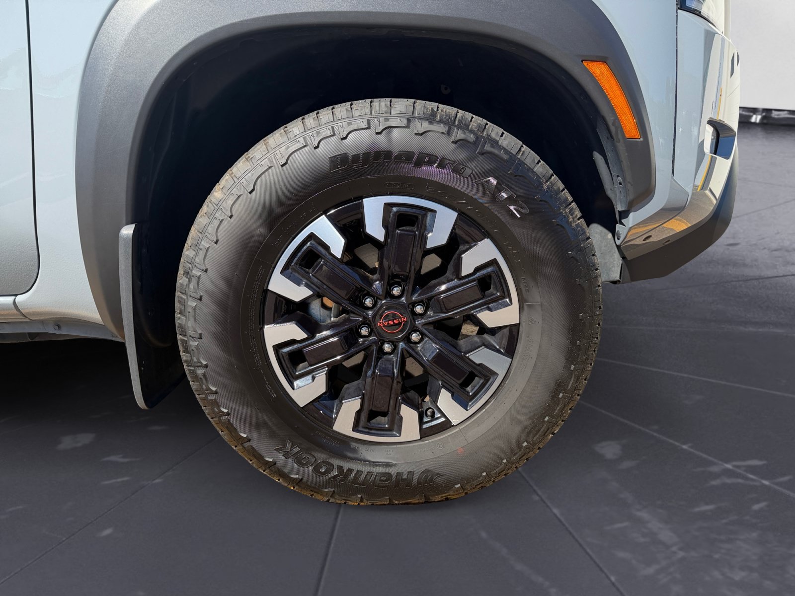 Used 2024 Boulder Gray Pearl Nissan PRO-4X image 40