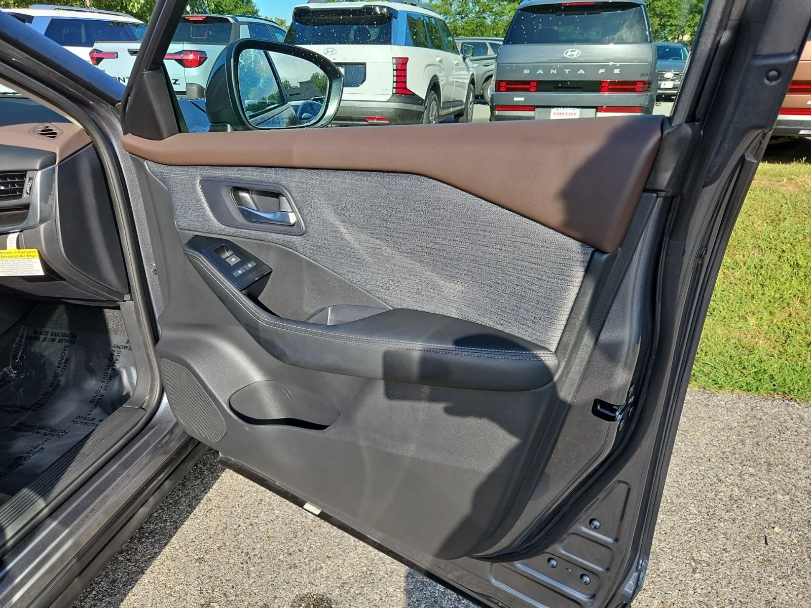 Used 2023 Gray Nissan SV image 42