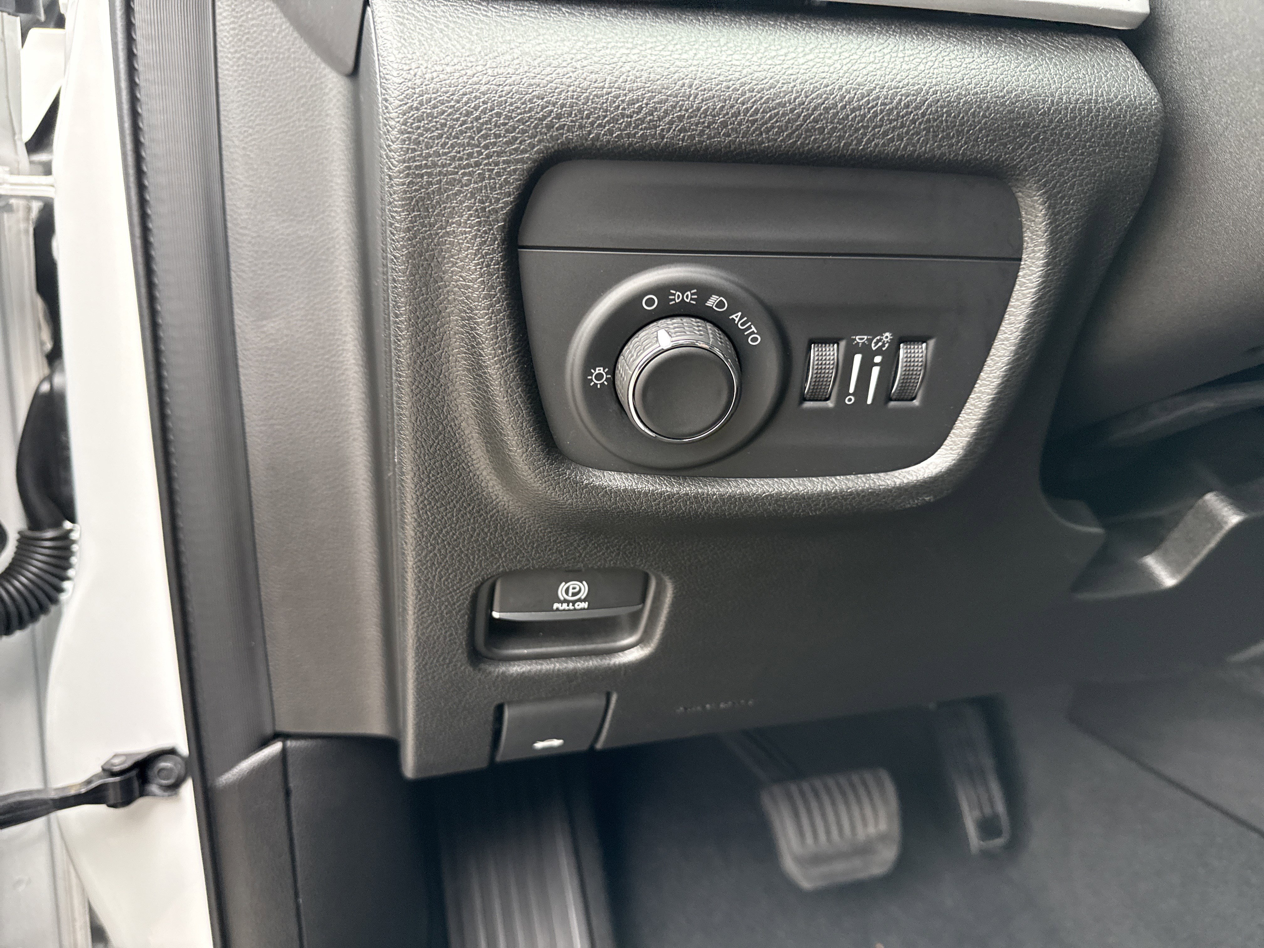 Used 2023 Bright White Clearcoat Jeep Altitude image 33