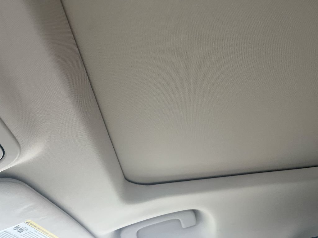 Used 2020  Ford Platinum image 22