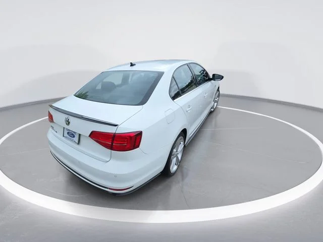 Used 2017  Volkswagen GLI image 8