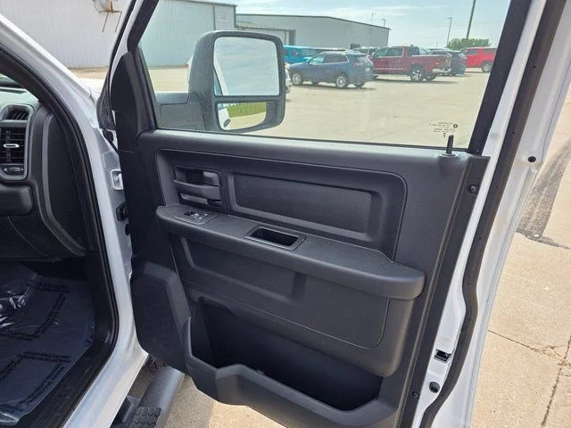 2025 RAM 2500 Tradesman - Photo 15