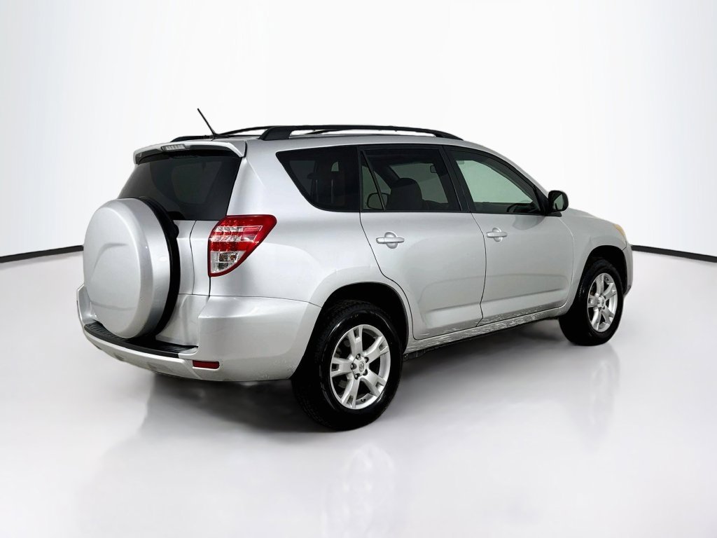 Used 2011 Classic Silver Metallic Toyota Base image 7