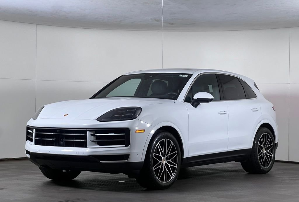 2024 Porsche Cayenne -'s photo