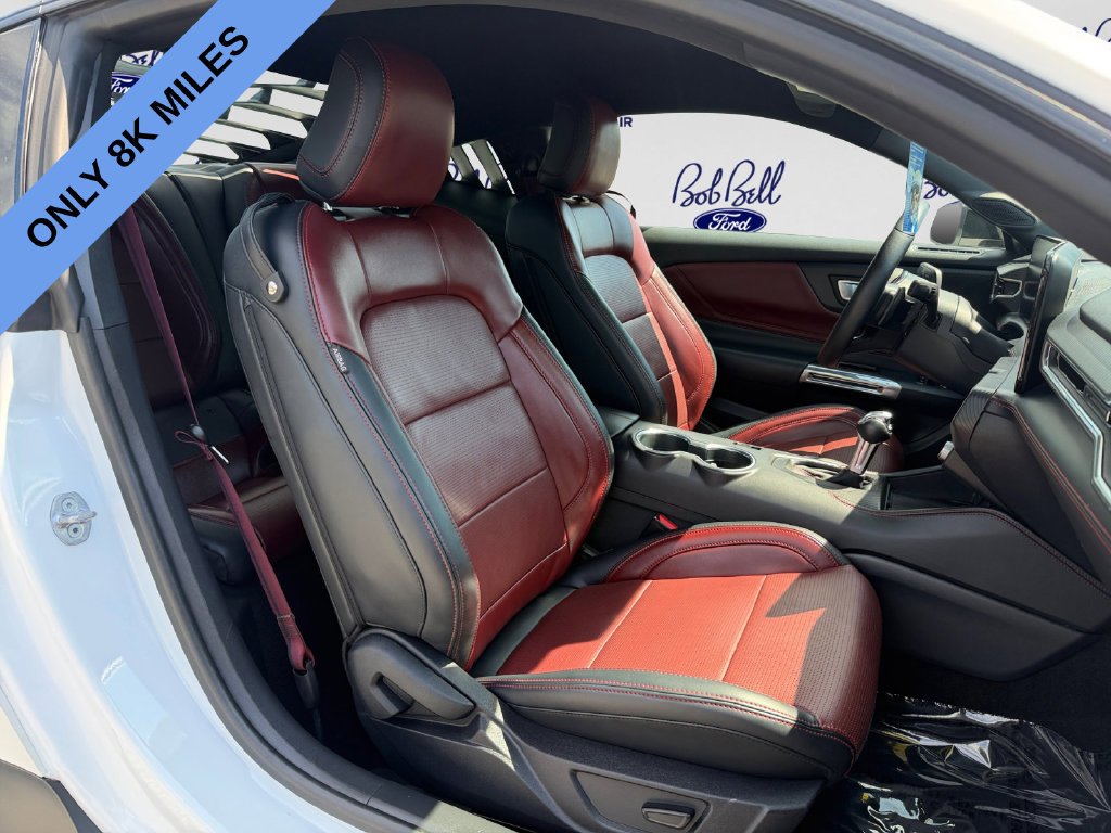 Used 2025 Oxford White Ford GT Premium image 16
